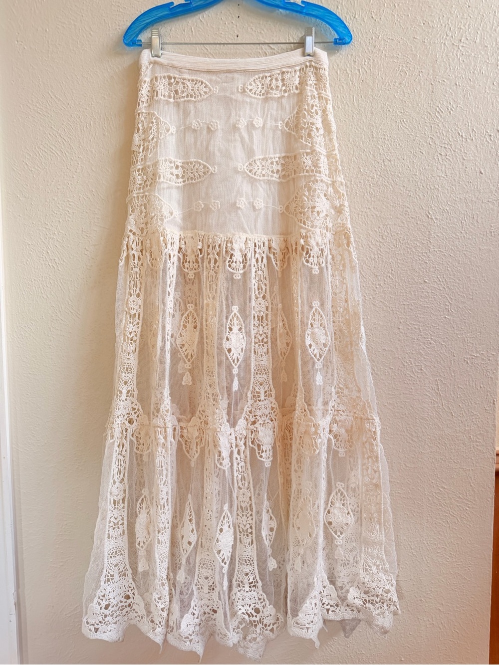 Jen’s Pirate Booty white lace maxi skirt